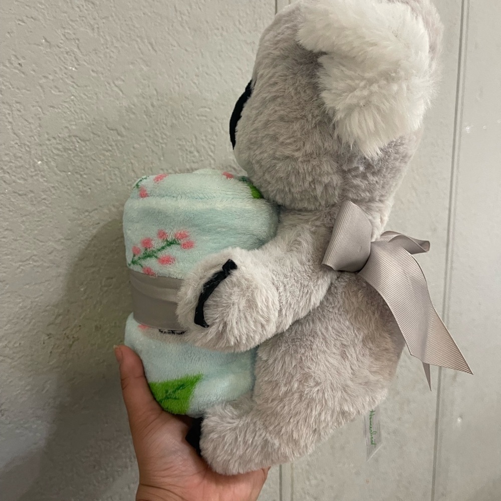 NWOT Koala Plush Toy with Blanket - Gray and Green - Picture 4 of 6